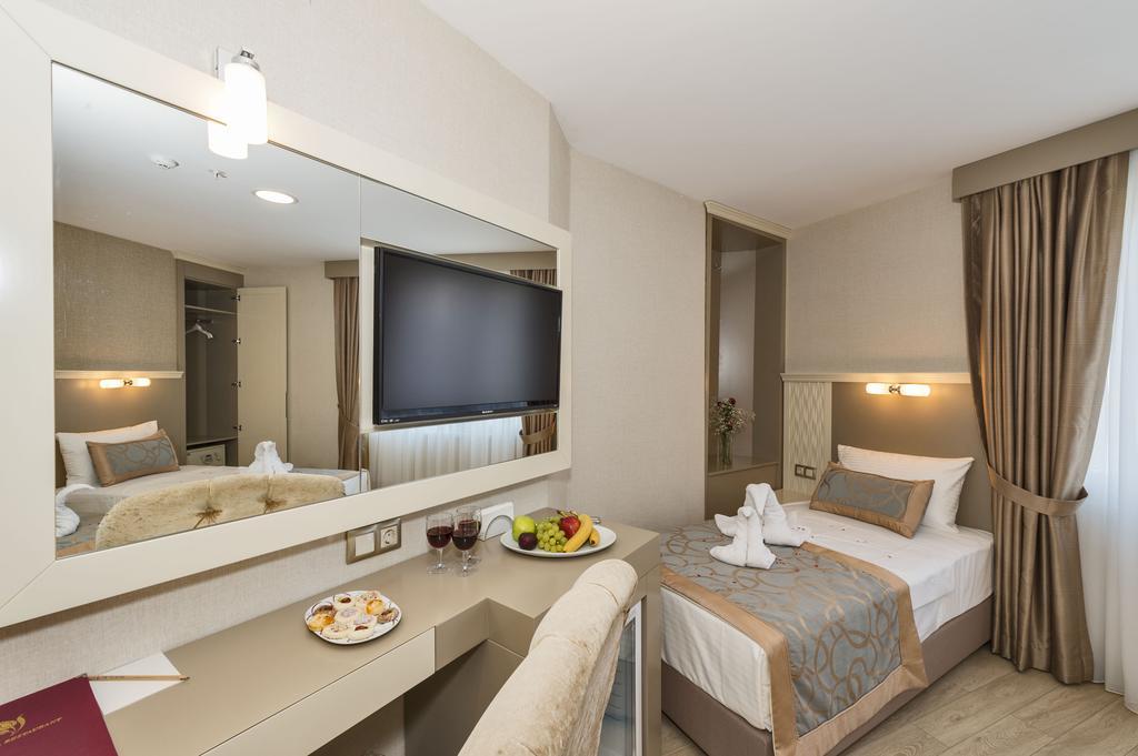 Marcello Hotel อิสตันบูล ภายนอก รูปภาพ